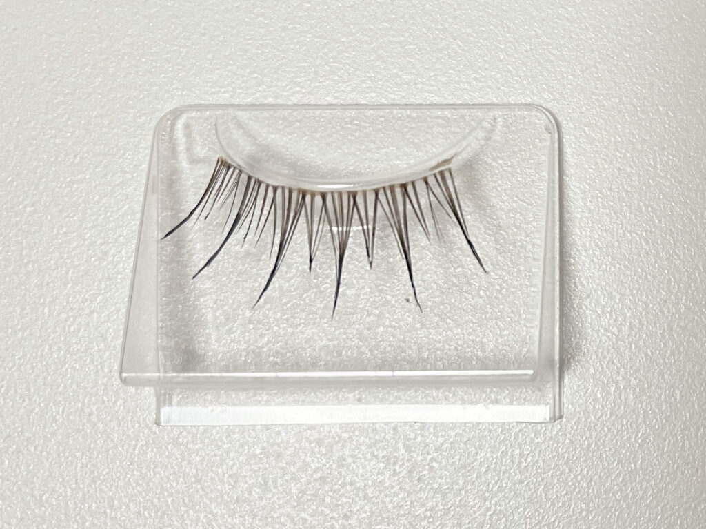 クレージュ モイスチャライジング クレンジングバームを洗い流した後のつけまつ毛の写真