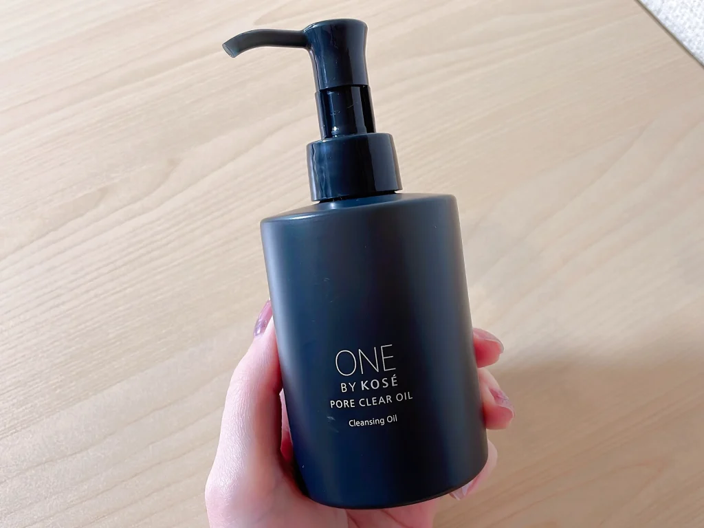「ONE BY KOSE ポアクリア オイル」のボトルの画像